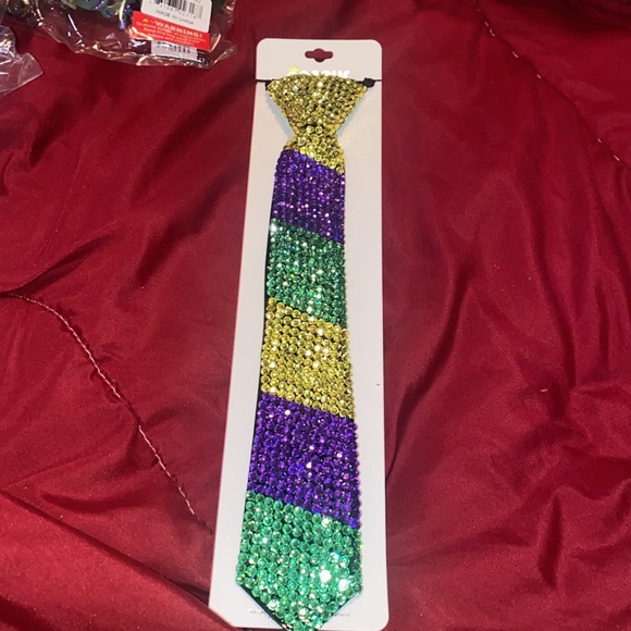 Mari Grad Bedazzled necktie necklace.  Green, purple, and green! - Picture 2 of 3